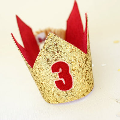 kids birthday crown in gold glitter and red felt for a third birthday